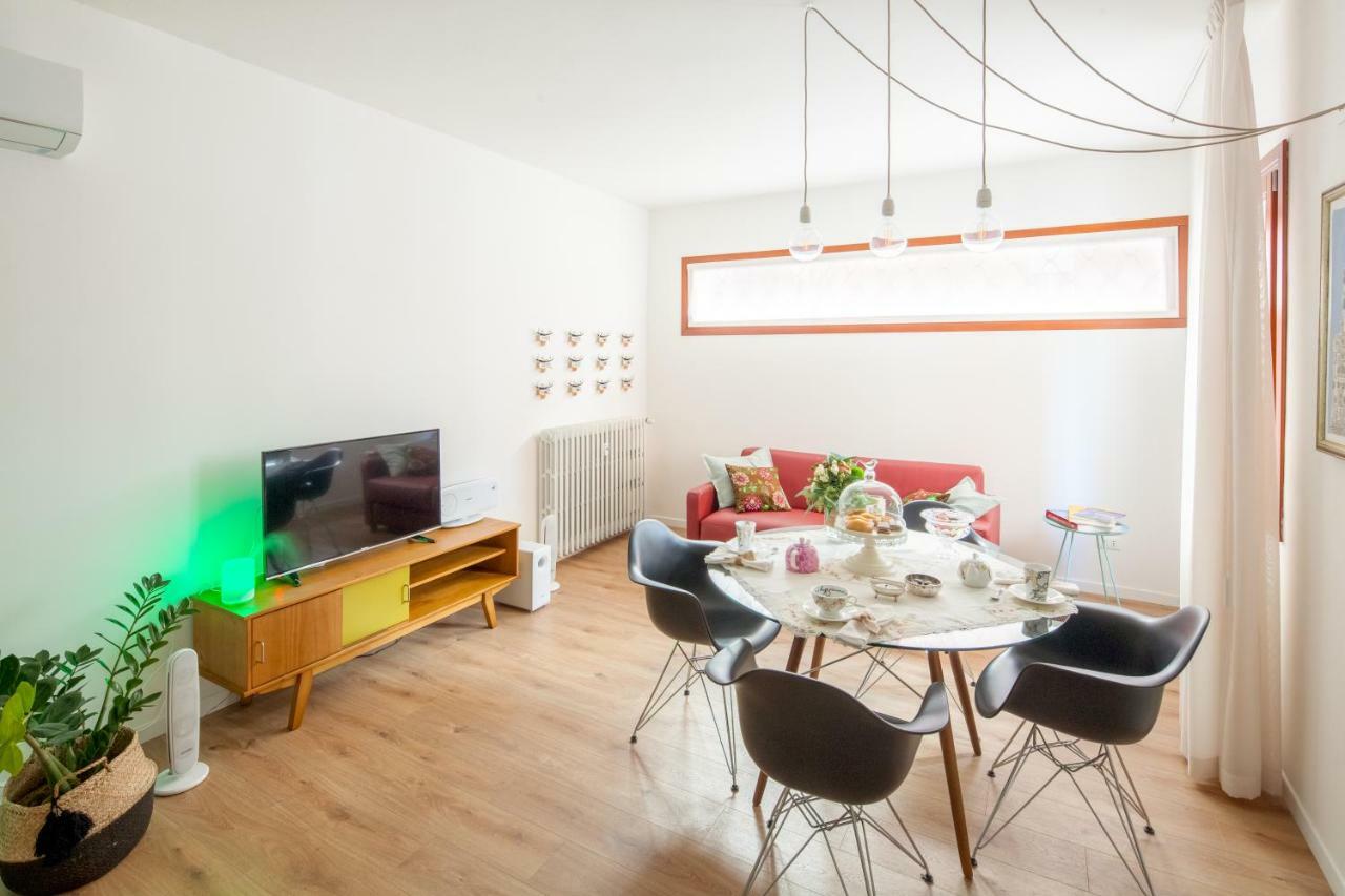 Laguna Boutique Apartments เมสเตร ภายนอก รูปภาพ